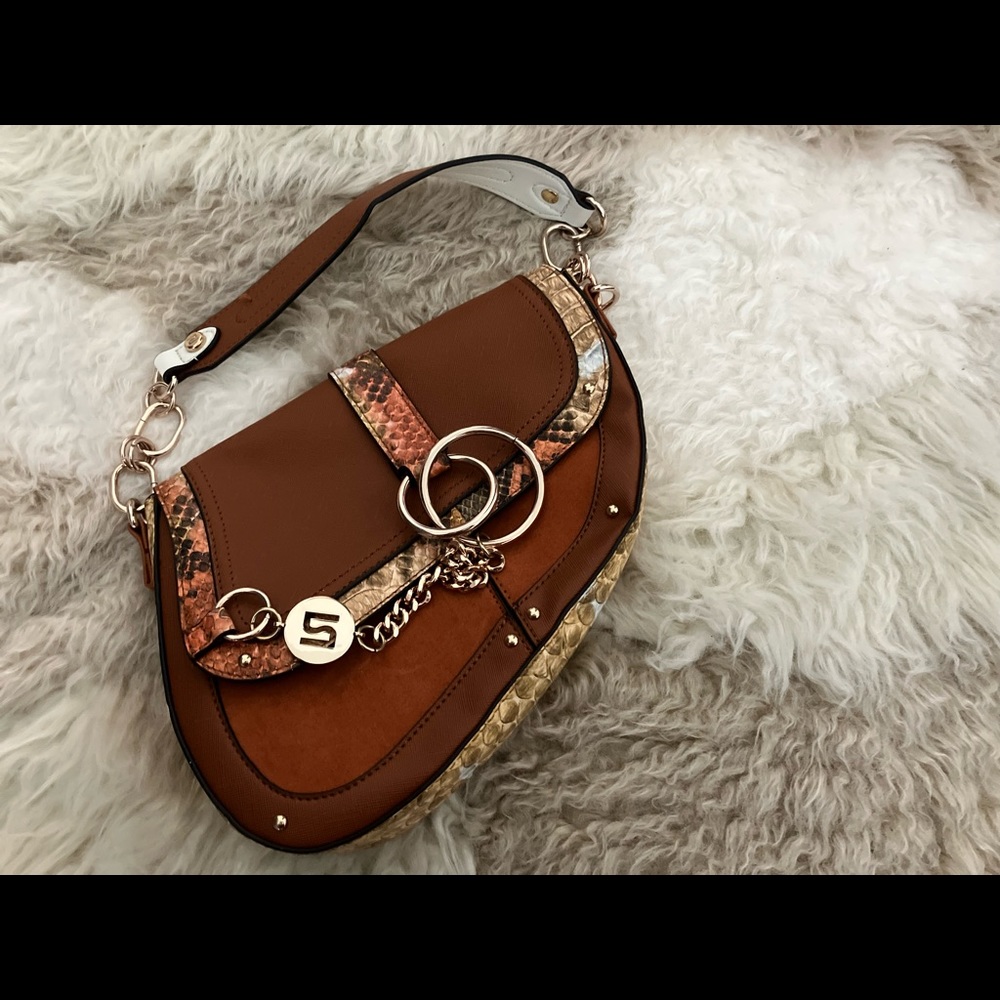 River island saddle bag